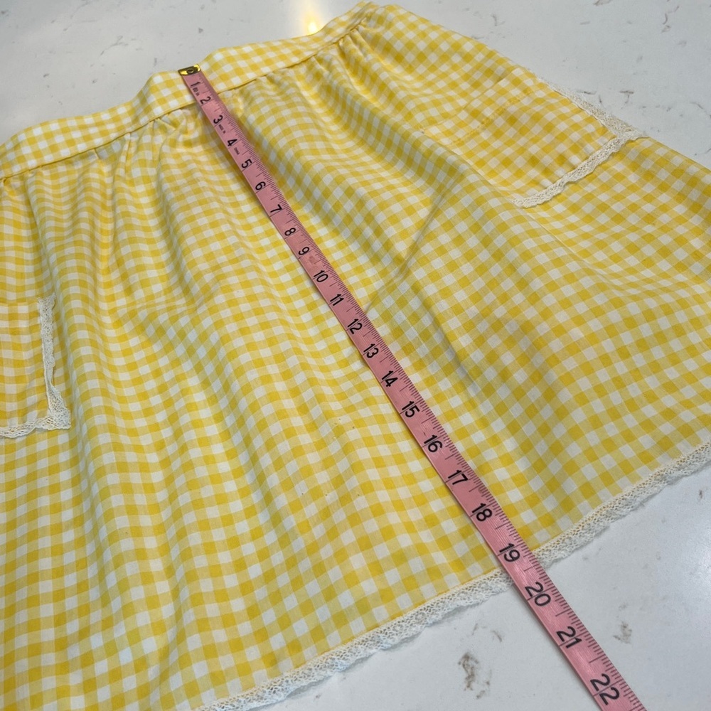 Handmade Yellow White Gingham Half Apron With Lace Trim Pockets Vintage Style - Picture 7 of 8